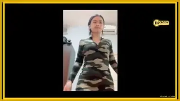 Tyas Ayu Baju Loreng Bergoyang Berujung Colmek poster